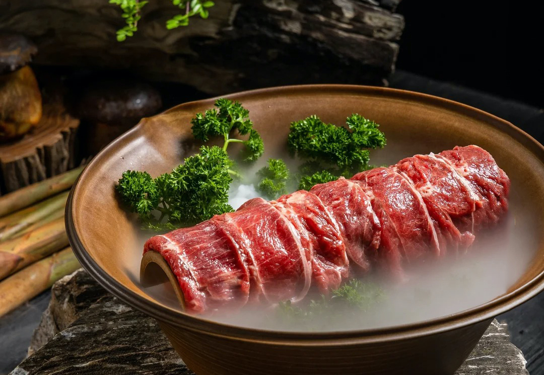 吃不惯白人饭的留学生们，正在流行吃预制菜